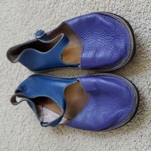 Sofstar Mary Jane shoes sz 7 (in Sofstar sizes - 5)
